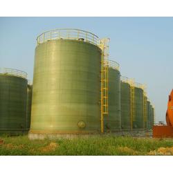 大型玻璃鋼儲罐供應(yīng)廠家 哪里能買到強度高的大型玻璃鋼儲罐價格