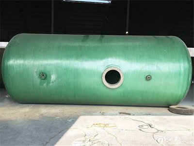 泰安玻璃鋼化糞池 防腐保溫 玻璃鋼管道 玻璃鋼儲(chǔ)罐_環(huán)保設(shè)備加工_第一槍